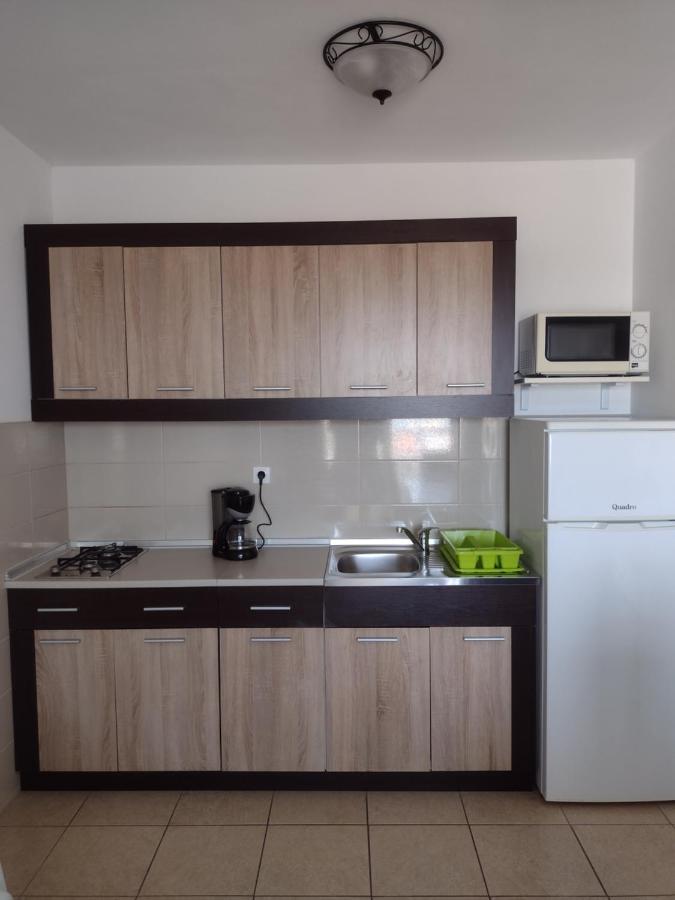 Апартаменти Apartman Tamara Новаля Екстер'єр фото