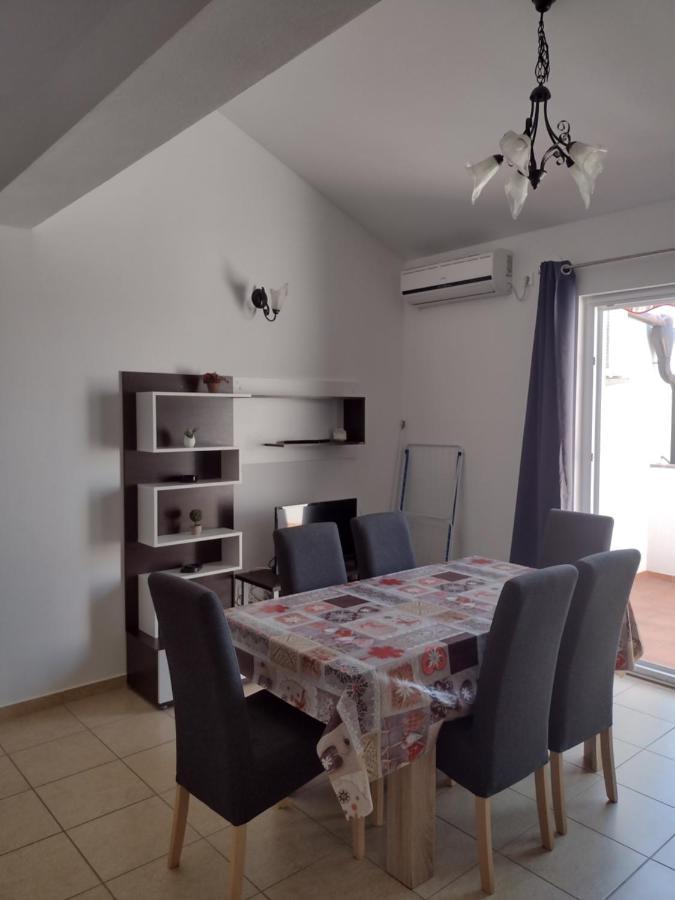 Апартаменти Apartman Tamara Новаля Екстер'єр фото